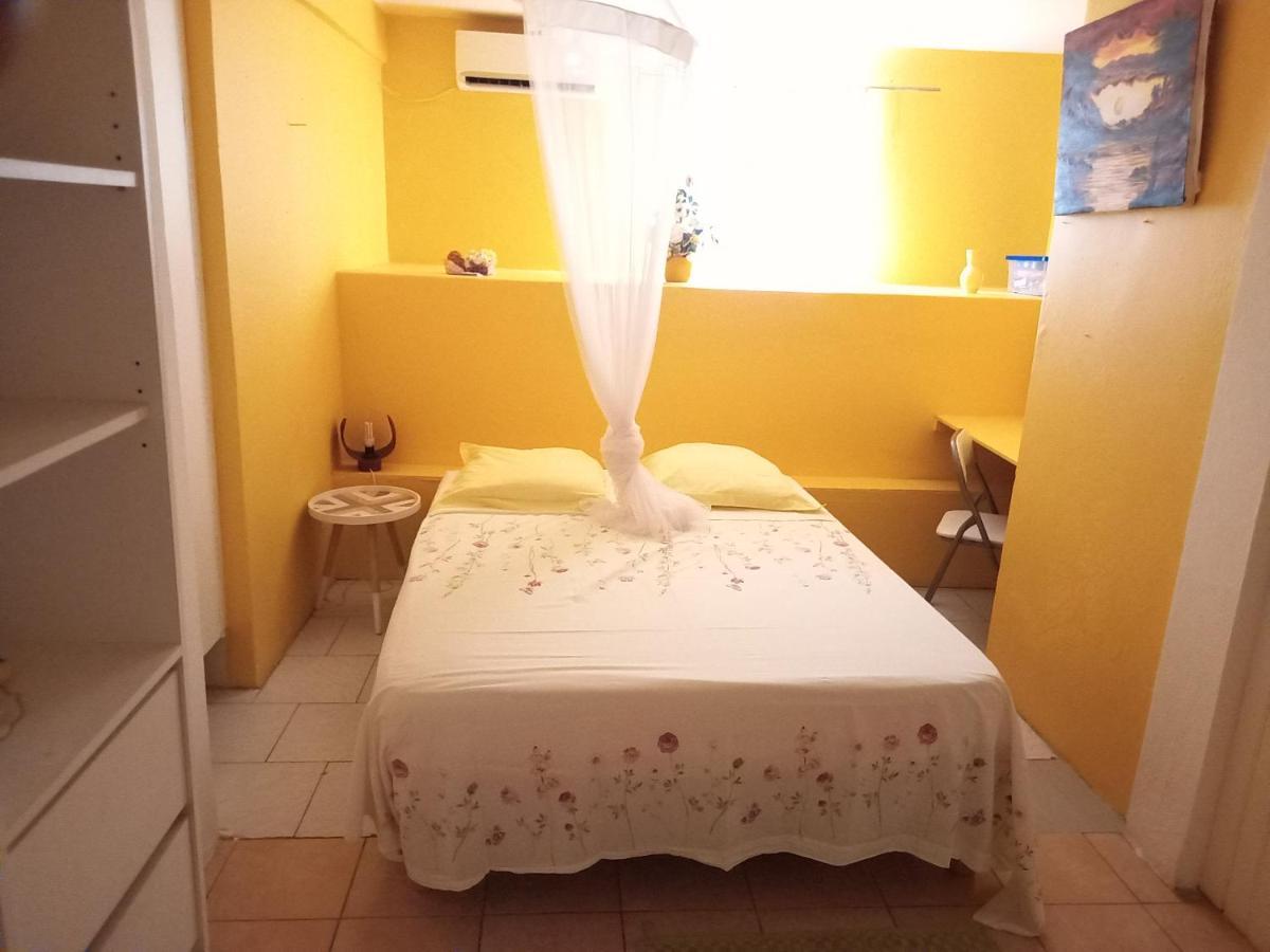 Bel Appartement - Proche Des Plages De Sainte Anne Exteriör bild
