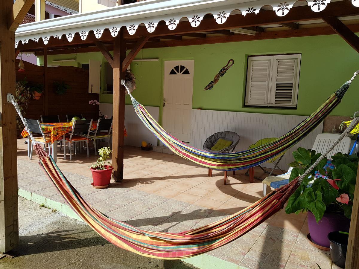 Bel Appartement - Proche Des Plages De Sainte Anne Exteriör bild